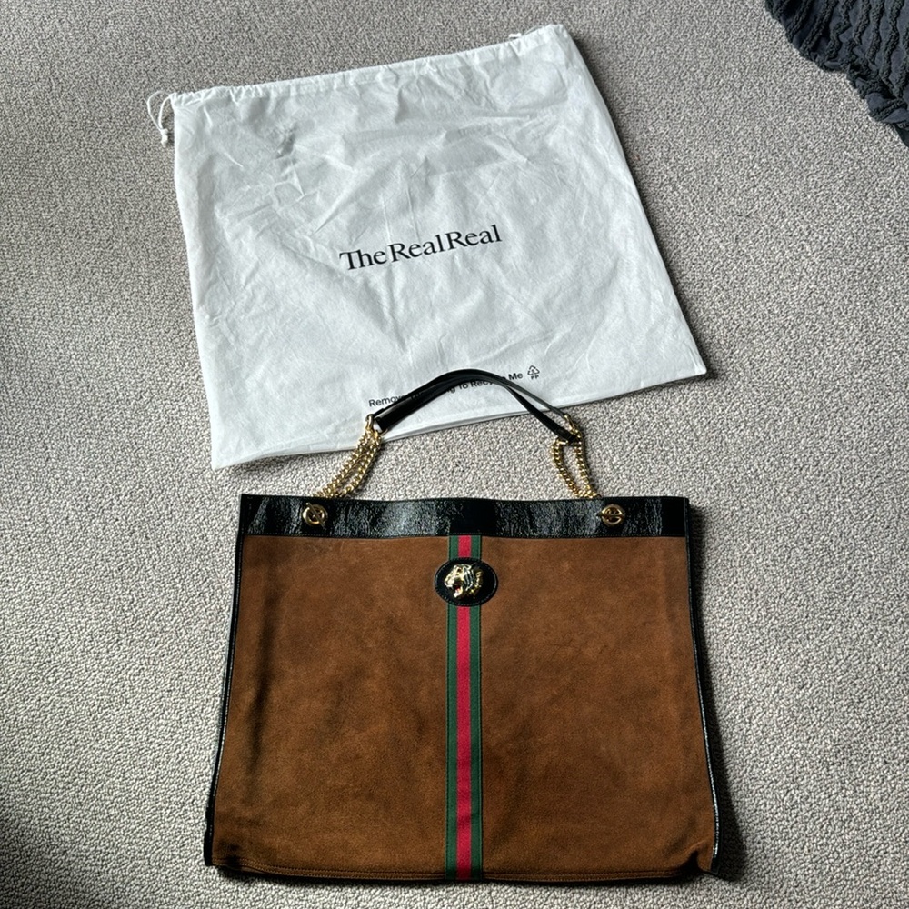 Oversized Gucci tote